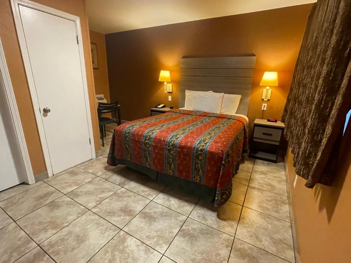 New Corral Motel Victorville Εξωτερικό φωτογραφία