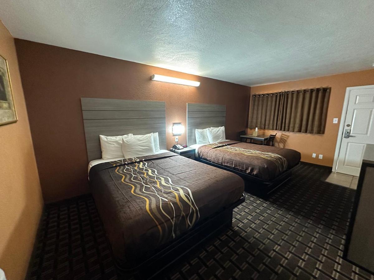New Corral Motel Victorville Εξωτερικό φωτογραφία