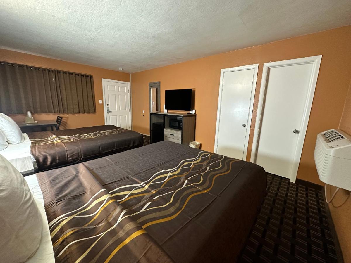 New Corral Motel Victorville Εξωτερικό φωτογραφία