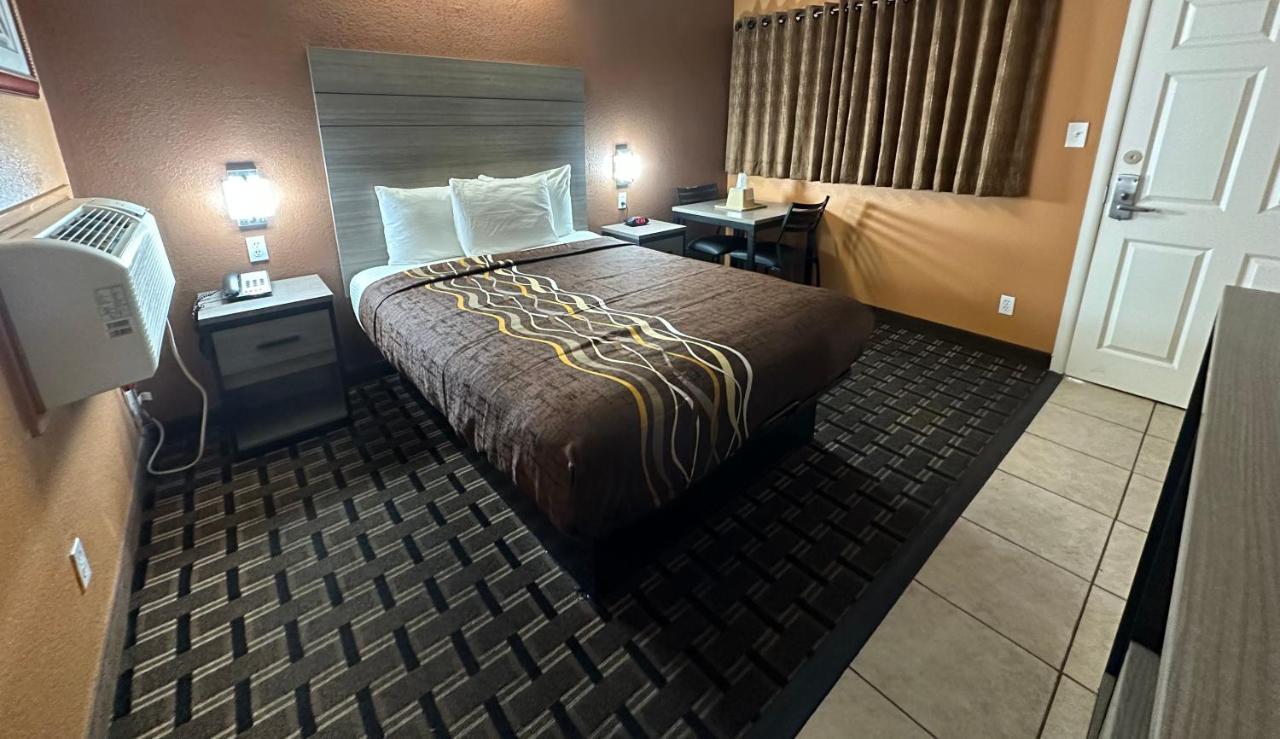New Corral Motel Victorville Εξωτερικό φωτογραφία