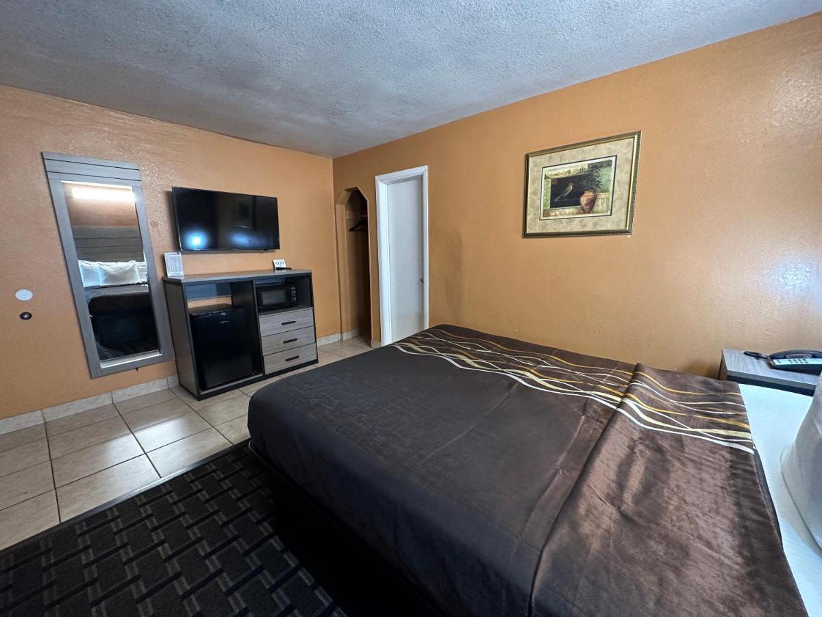 New Corral Motel Victorville Εξωτερικό φωτογραφία