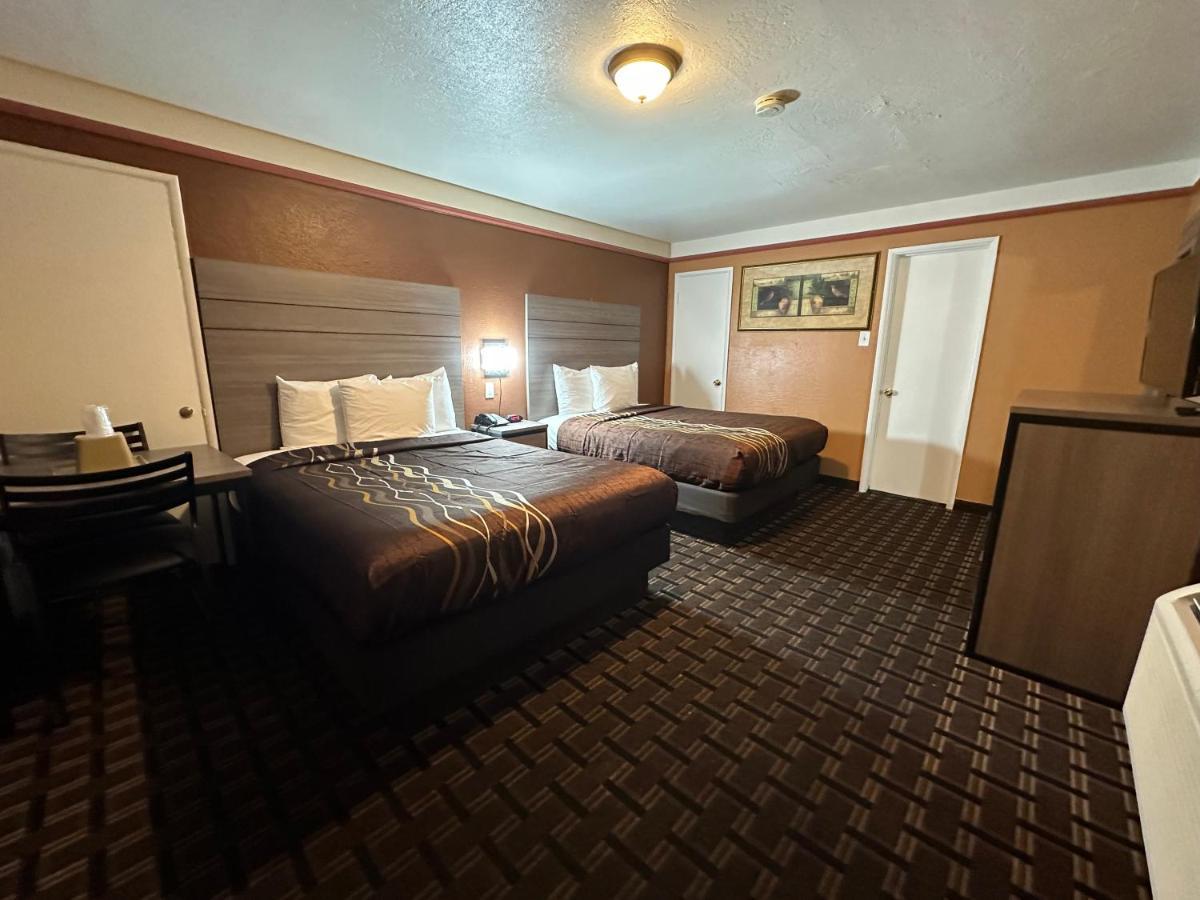 New Corral Motel Victorville Εξωτερικό φωτογραφία