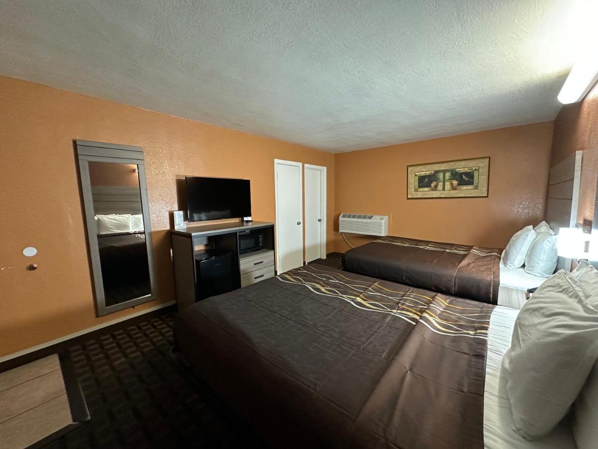 New Corral Motel Victorville Εξωτερικό φωτογραφία